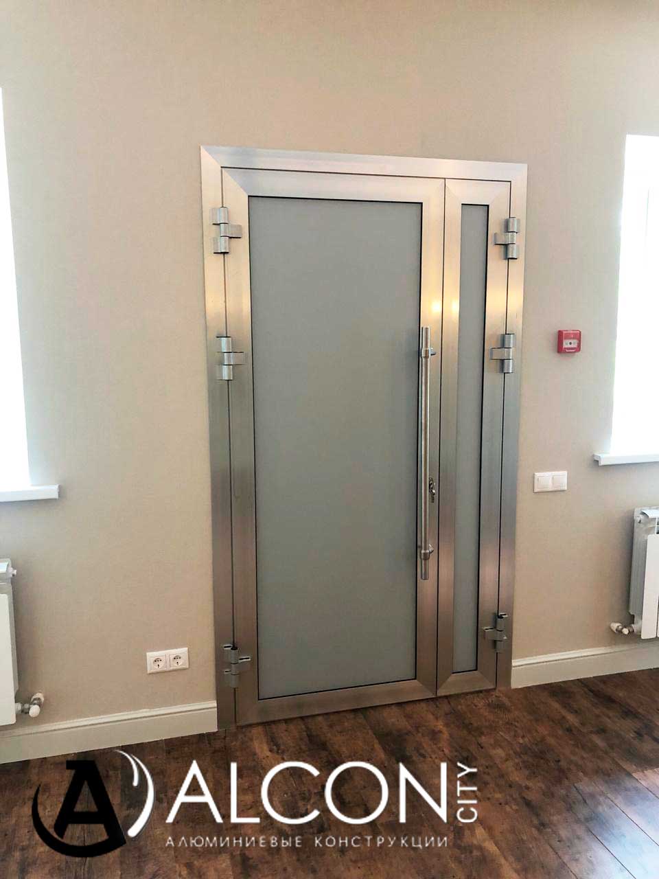 Алюминиевые двери в Москве
